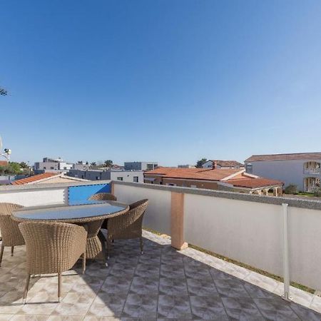 Aurum Luxury Apartments Vir Exterior foto