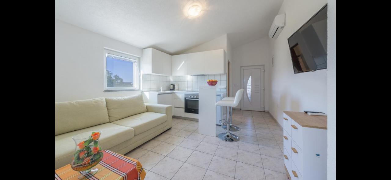Aurum Luxury Apartments Vir Exterior foto