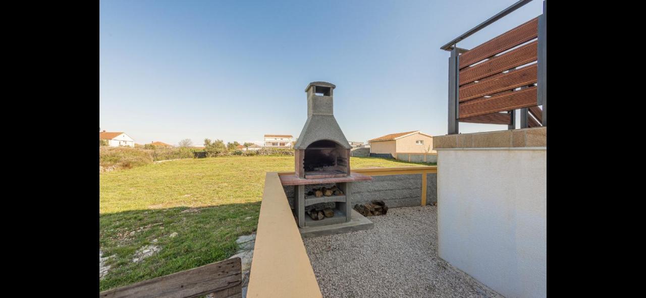 Aurum Luxury Apartments Vir Exterior foto